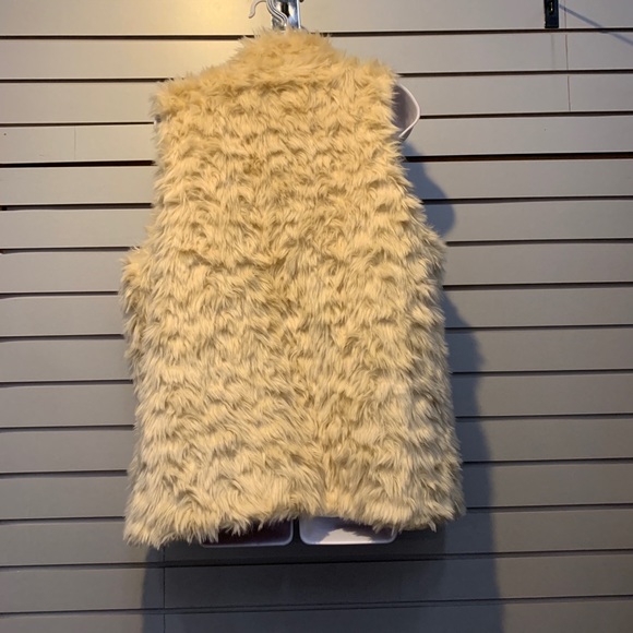 Faux Fux & Knit Reversible Sweater Vest - Picture 4 of 5